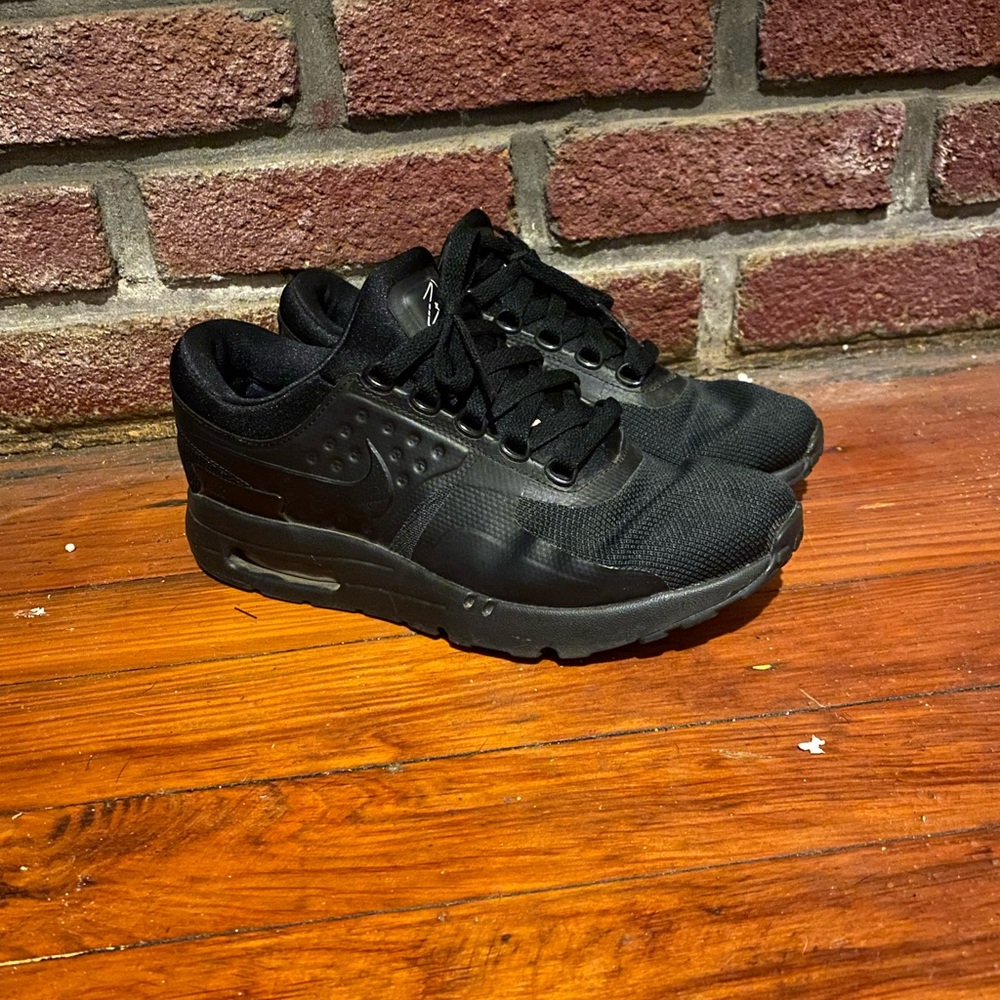 Nike Air Max Zero Esswntial